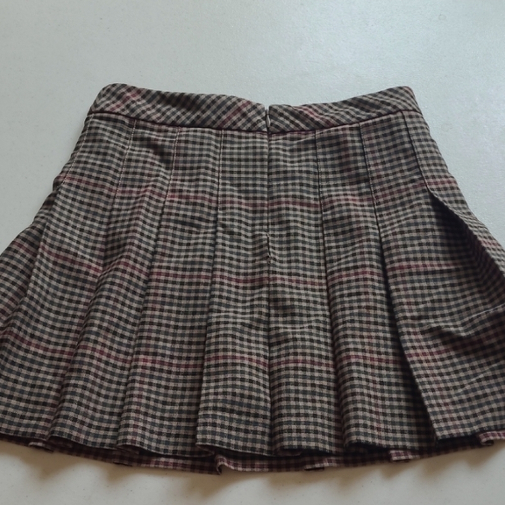 SZ0 Aritzia Sunday Best Plaid Pleated Mini Skirt Preppy Dark Academia Tennis - Picture 5 of 8